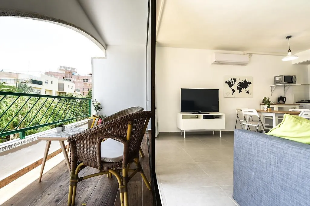 Holiday Apartment Alona contacts